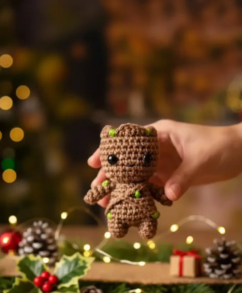 Baby Groot amigurumi keychain crochet pattern — photo 4