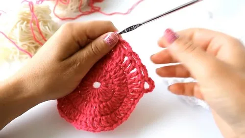 Beginner virus blanket pattern in two colors — photo 6