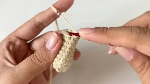 Build a stitched cat doll amigurumi from ring to finish — photo 5