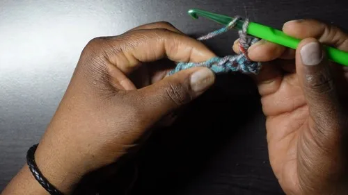 Crisscross stitch scarf pattern for beginners — photo 6