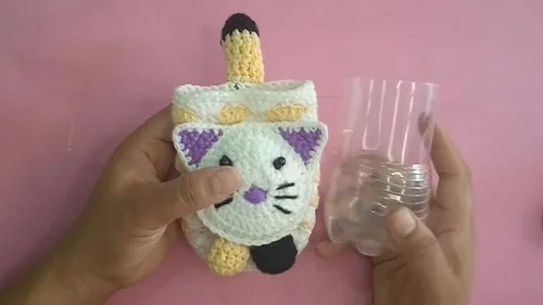 Crochet cat pencil case pattern that doubles as a plushie