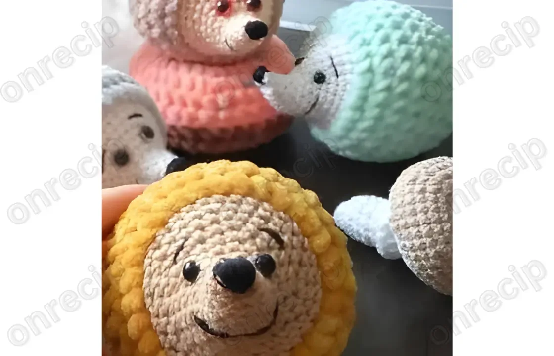 Crochet hedgehog amigurumi pattern with a shaped muzzle