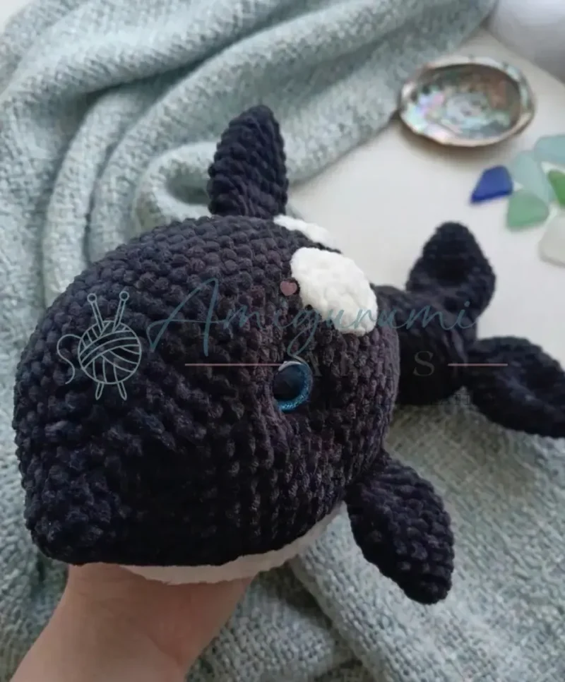 Crochet orca whale amigurumi plush for beginners — photo 2