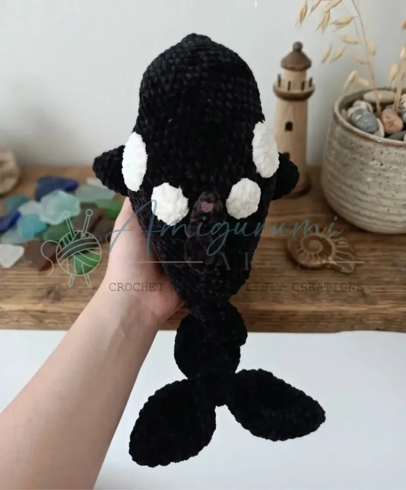 Crochet orca whale amigurumi plush for beginners — photo 3