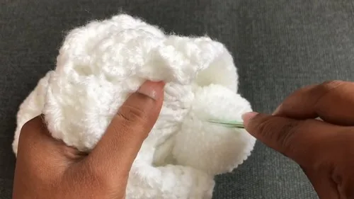 Shell Stitch Baby Hat Pattern for Newborn to 6-12 Months — photo 4