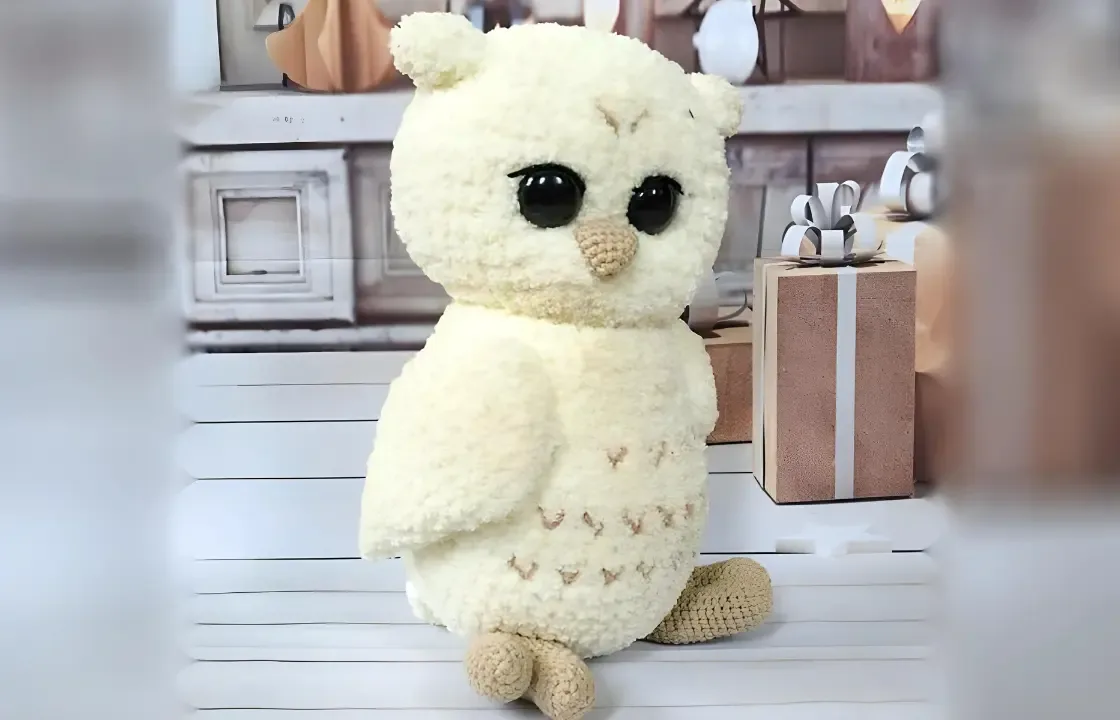 Soft Plush Owl Amigurumi Head and Beak Pattern