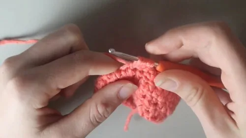 Bobble stitch headband crochet pattern worked in the round — photo 5