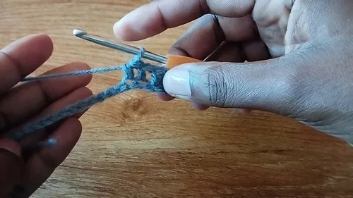 Camel stitch crochet guide for a textured swatch — photo 4