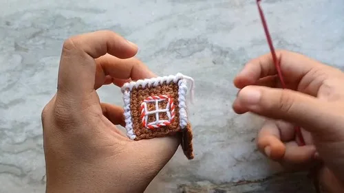 Crochet gingerbread house pattern with step-by-step walls and roof — photo 5