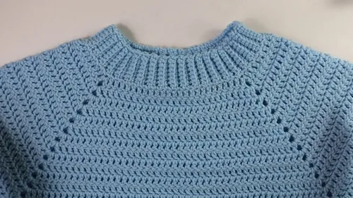 Crochet raglan flower sweater for fall in sizes XS-3XL — photo 2