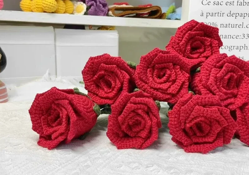 Crochet rose flower bouquet pattern for gifts and decor