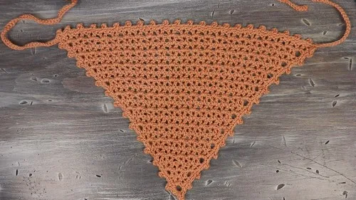 Crochet V-stitch bandana and head scarf pattern