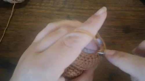 Little lion amigurumi keychain crochet pattern — photo 3