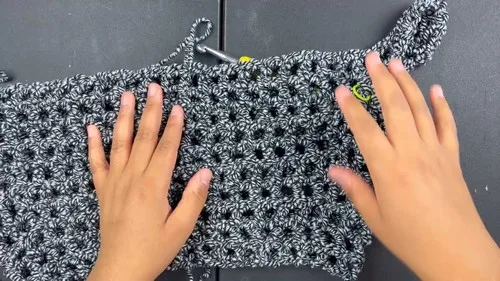 Mesh shrug top pattern for oversized street layering — photo 3