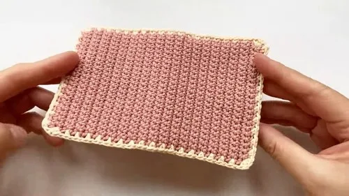 Mini crochet card holder pattern with pocket panels — photo 2