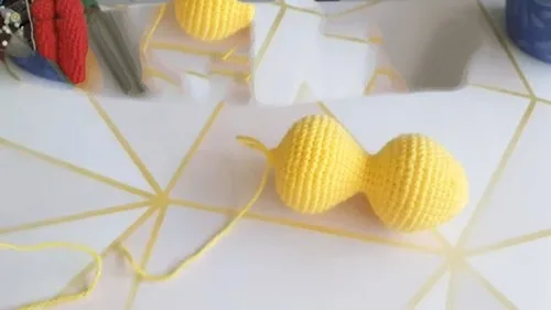No-sew amigurumi duck crochet pattern with little hat — photo 3