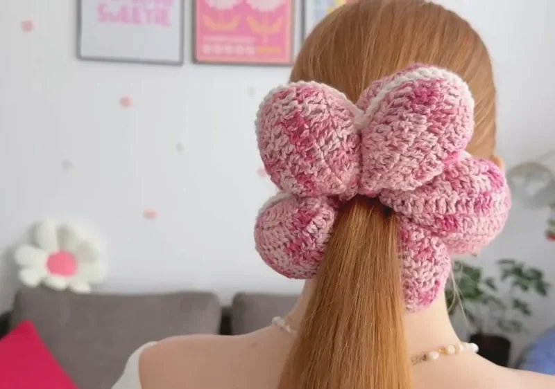 Puffy flower scrunchie crochet pattern with ruffled petals